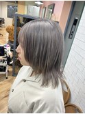 シルバーグレーカラー