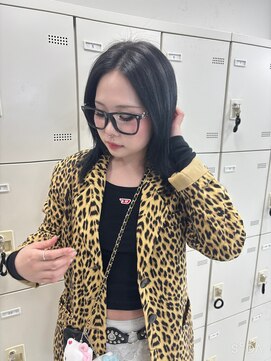 ジルバイジゼル(JILL by GiseL) ミディアム　透明感ブルーブラック　艶髪