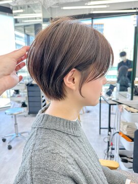 ビューナゴヤ 名駅(VIEW NAGOYA) 丸顔/ミニウルフ/チェリーブラウン/ショートボブ