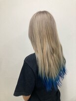 コニ(Coni)&nbsp;ホワイトベージュ×ブルーカラー