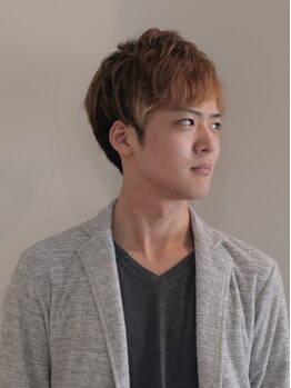 スエナガ理髪店の写真/ヒゲや眉などの身だしなみお任せ！理容室ならではの顔そりにフェイスマッサージでお顔のリフレッシュ◎