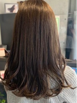 大人女性特有の悩みを解決してくれる！髪質改善とヘッドスパが 大人女性に好評の美髪サロン♪