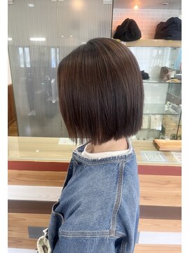 トップヘアー 中庄店(TOP HAIR fuapua) 切りっぱなしボブ【りり】