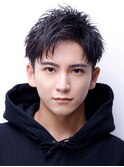 爽やかな好印象の短髪アップバングスタイル