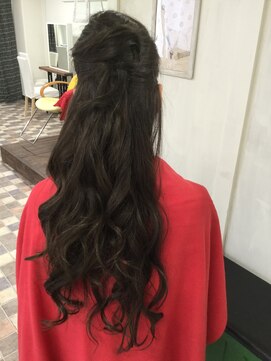 アローヘアー 浜松町店(Arrow Hair) ロングのハーフアップです