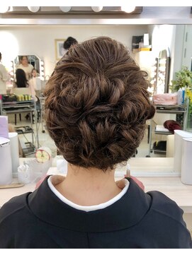 ベッラバンビーナ 美容室(Bella Bambina) アップスタイル