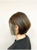 ショートボブ×インナーグリーンカラー