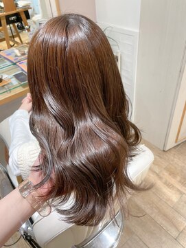 ネオリーブ チロル 横浜西口店(Neolive CiroL.) 卒業後カラー 新生活 ベージュ