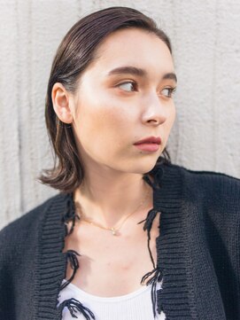 ピズム(PISM) ロングボブ/黒髪/前髪なしショート/ボブウルフ/ヘルシースタイル