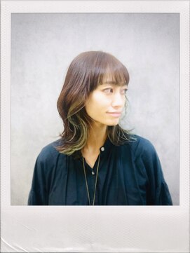 オルア(OLUA) マリーングレージュイヤリング