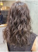 ロングパーマ/パーマ/くるくるパーマ/原宿/表参道/透明感カラー