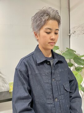 クリアーオブヘアー 栄南店(CLEAR of hair) ハイトーン×ベリーショート/RIHO