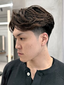 ニコ トウキョウ ロジック(nico TOKYO Logic) フェザーショート　フェザーパーマ　センターパート