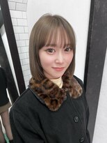 レガーレ(Legare) 切りっぱなしボブ×ハイトーン×グレージュ