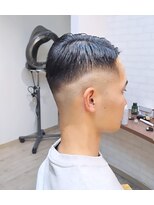 ヘアーサロン カヴィエ(hair salon covie)&nbsp;ハイフェード　フェードカット　スキンフェード　バーバスタイル
