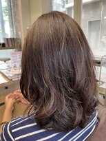 ビースリー ロア&nbsp;イルミナカラー×ミディアムスタイル 2021/8/05 [横浜/横浜駅]