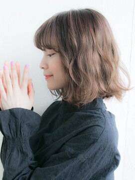 ルティア(Lutia) コテ巻きボブパーマ