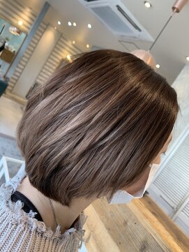 ツリーズ(Trees) ミルクティーベージュ、極細ハイライト