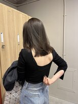 ローレンジウ(LOREN JU)&nbsp;透明感髪質改善ベージュダブルカラーミルクティーグレージュ