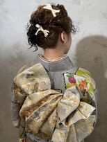 【akane】振袖着付けヘアセット韓国顔周りおくれ毛