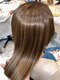 シータ(c i e t a)の写真/【伸びてきても白髪が目立ちにくい】大人白髪ぼかしハイライトで魅せる自然で上品な仕上がりに。