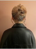2tone beige orchid arrange