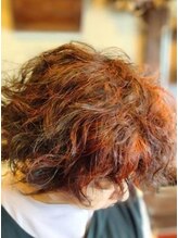 てらべるで&nbsp;白髪を活かしたメッシュの仕上がり（ヘナカラー）