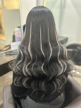 グランディールヘアデザイン(grandir hairdesign) シルバーハイライト！-Yurika-
