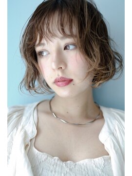 ネオリーブ クーロ(Neolive curro) ゆるボブ♪細かめハイライトで外国人風透けカラー♪