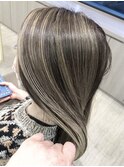 ハイライトブリーチ×アッシュグレージュ