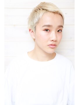 オーシャン(Ocean) ［OCEAN　Hair&Life]グレーベージュ☆オン眉ショート☆