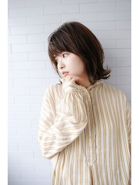 サングース(Sungoose) Sungoose カーキグレージュ大人かわいいフェザーバング