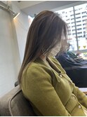 オリーブベージュカラー