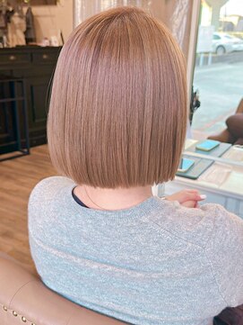 ディーディーフォルム(DD form) ハイトーン_ボブ_ケアブリーチ