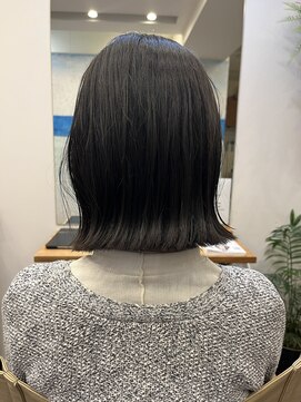 オルガ ヘアアンドメイク(Oluga hair&make) ダークトーン切りっぱなしボブ