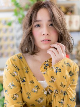 カバーヘア ブリス 志木南口駅前店(COVER HAIR bliss) センターパート韓国風巻きボブウルフレイヤーh4志木20代30代40代