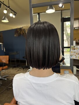 ワラティク(WARATI C) ボブ