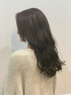 ルッカランス 経堂店(Lucca Lance) 透明感カラーのスモーキーマットアッシュ