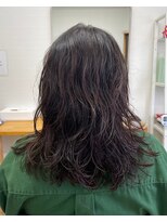 りんごの木&nbsp;カジュアルファッションにもぴったりなパーマスタイル