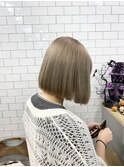 20代30代◎透明感ミルクティーベージュボブ×切りっぱなし