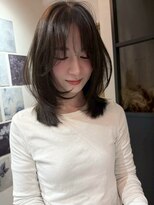 エトワ 中央店(etoi)&nbsp;大分ハッシュカット胸上鎖骨下ミディアムレイヤースタイルかるめ