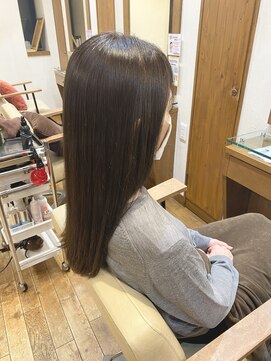 エクリ 麻布十番(equri) コスメストレート