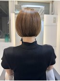 切りっぱなしボブ透明感カラーダブルカラー前髪ハイトーン