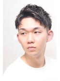 爽やかアップバングツーブロックビジネス刈り上げフェード