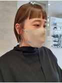 オン眉ボブ