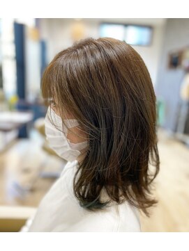 シャイン(shine) カット＋ヴィラロドラカラー＋スパトリートメント