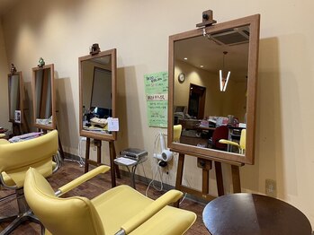 アンフィニー.の写真/アットホーム＆居心地よい空間で、髪の悩みも話しやすい♪ご自宅でも再現しやすいstyleのご提案も◎