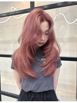 メゾンハル(Maison HALU) 柔らかいピンクベージュ×ザクザクレイヤーカット