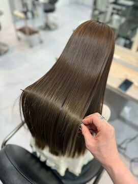 ヴィヴィー 福岡天神店(VIVIE) ツヤ縮毛矯正