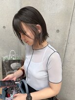 エウペ 渋谷(WEUPE)&nbsp;斜めバング/グレージュカラー/デザインカラー/シルキーベージュ